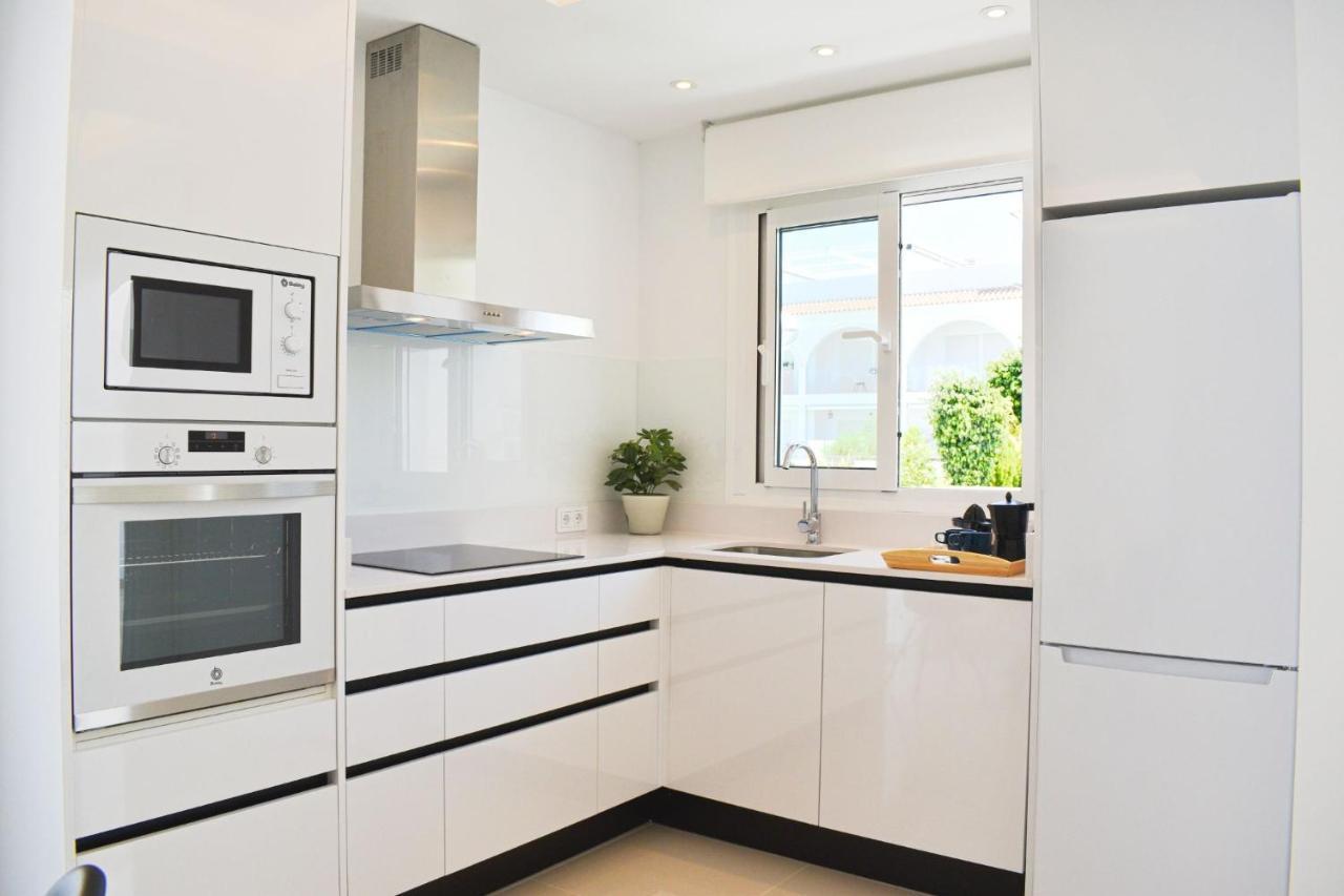 New Build Apartment On Beautiful Modern Complex Rojales Exterior photo