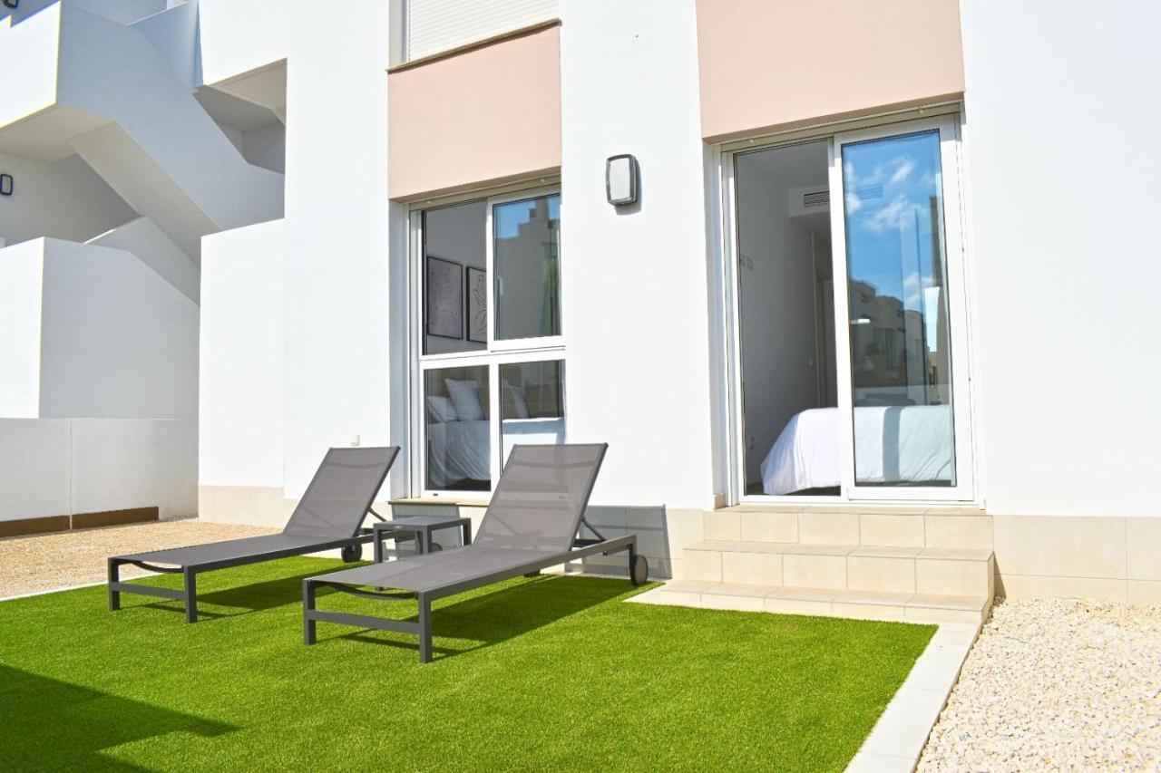 New Build Apartment On Beautiful Modern Complex Rojales Exterior photo
