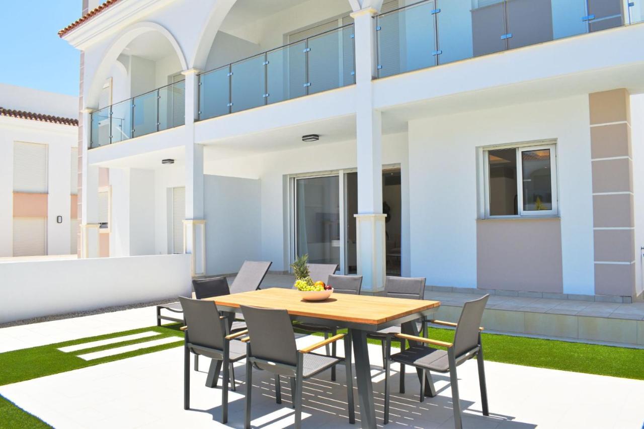 New Build Apartment On Beautiful Modern Complex Rojales Exterior photo